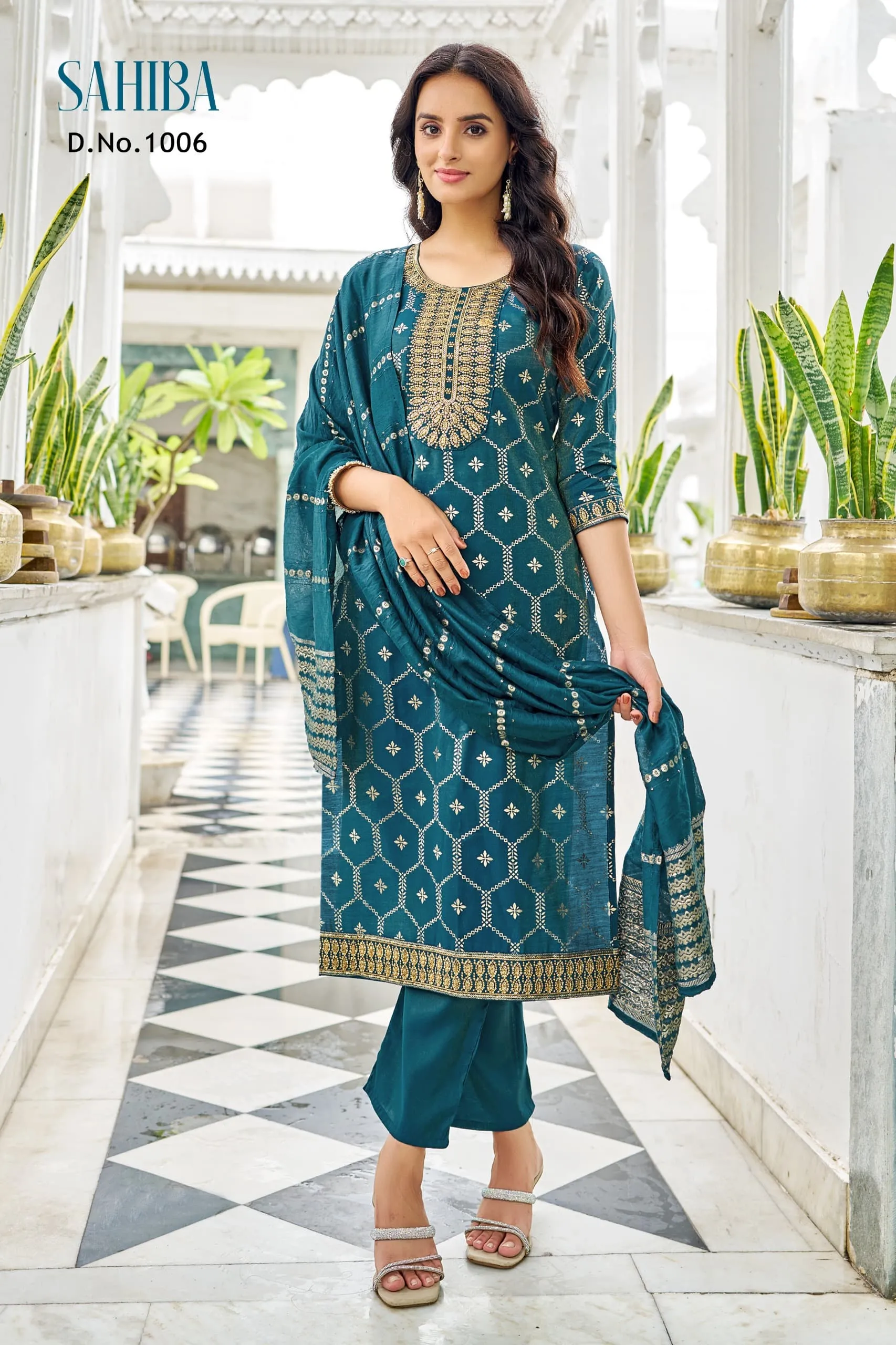 Sahiba Salwar suit With Kurti Pent - Image 4 in Surat